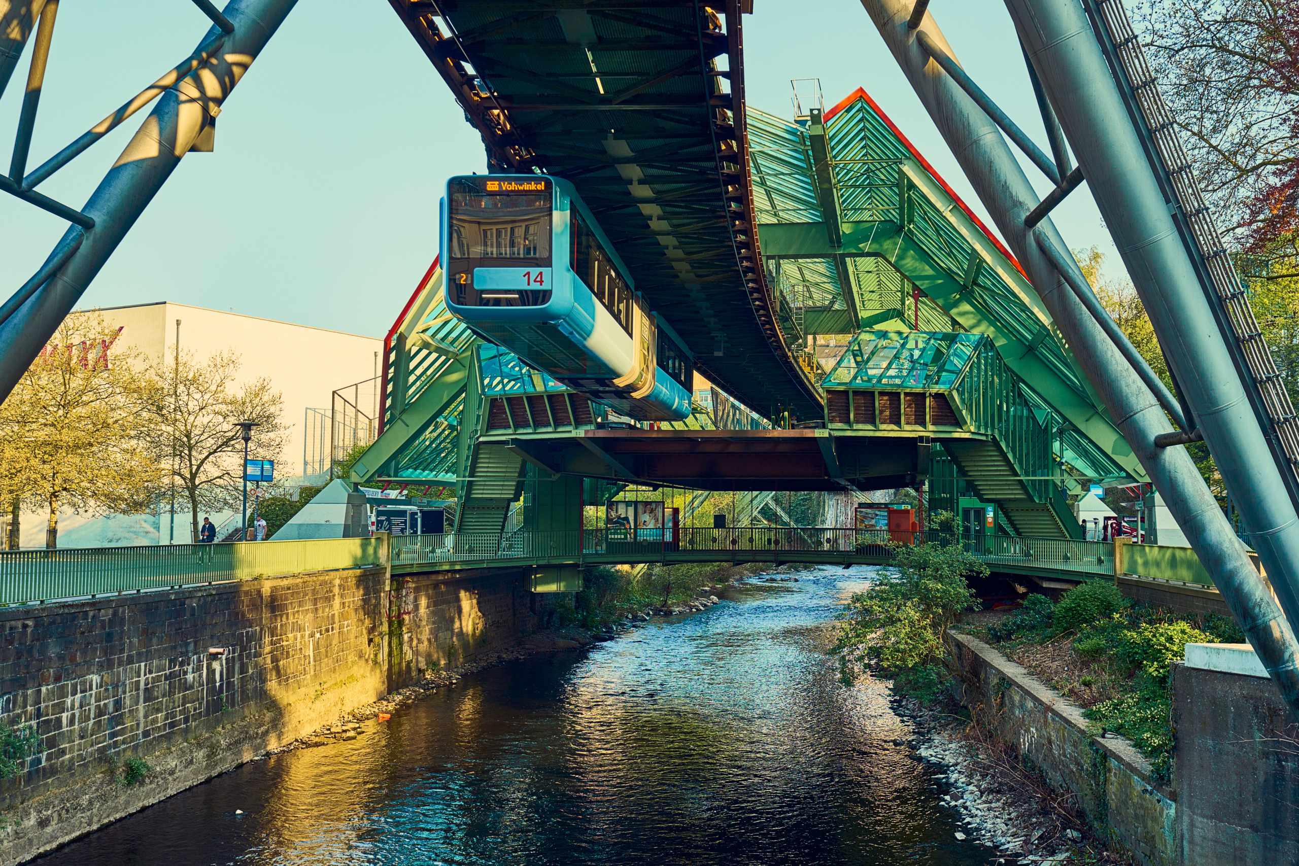 Bild der Schwebebahn in Wuppertal